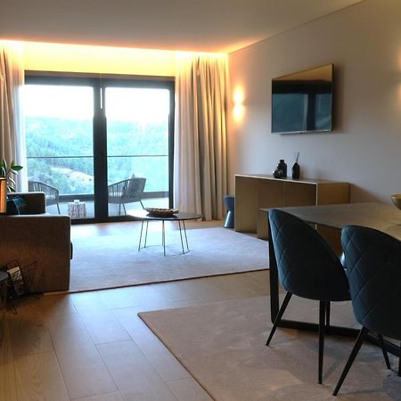Mw Douro Wine & Spa Santa Marta de Penaguião المظهر الخارجي الصورة A suite at the hotel