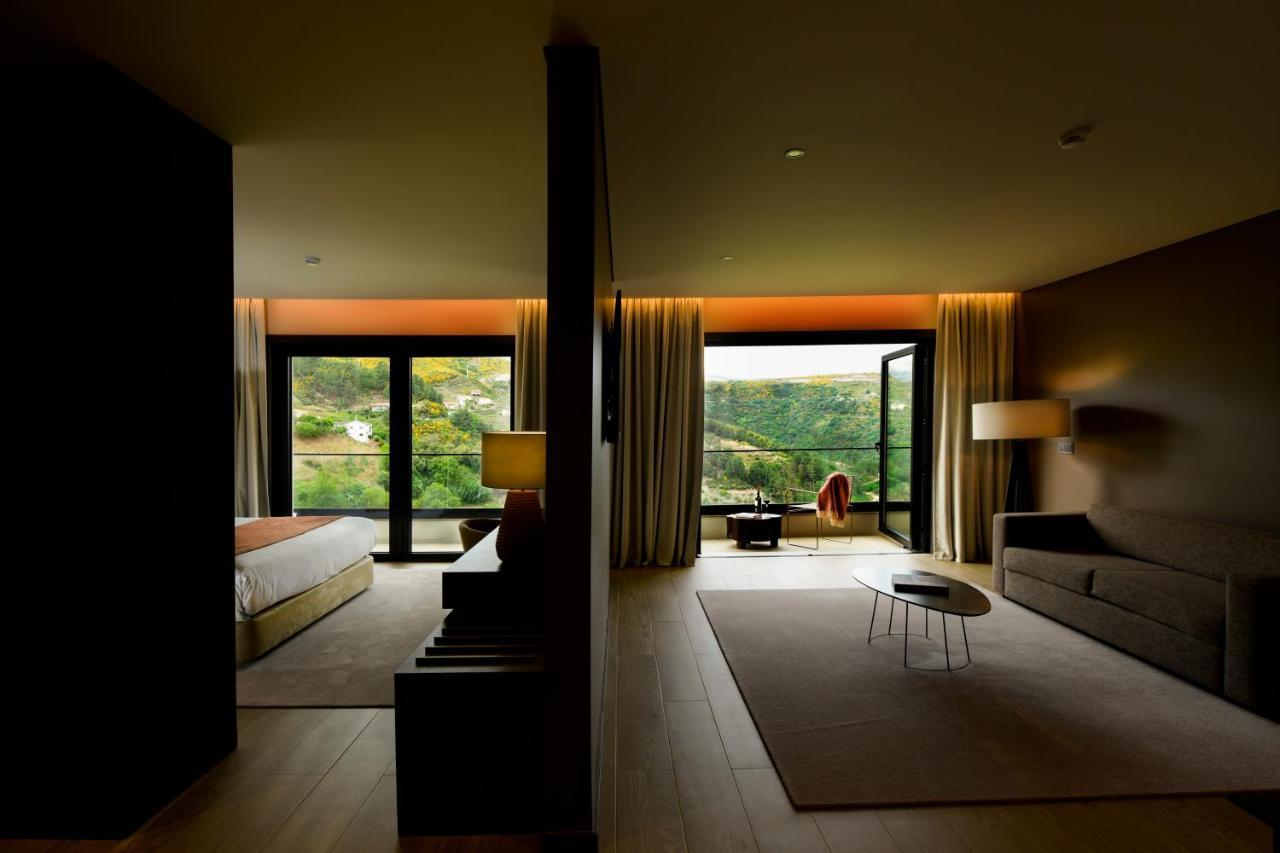 Mw Douro Wine & Spa Santa Marta de Penaguião المظهر الخارجي الصورة A room at the hotel