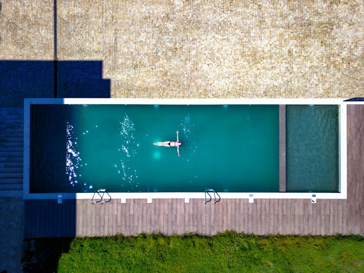 Mw Douro Wine & Spa Santa Marta de Penaguião المظهر الخارجي الصورة A swimming pool