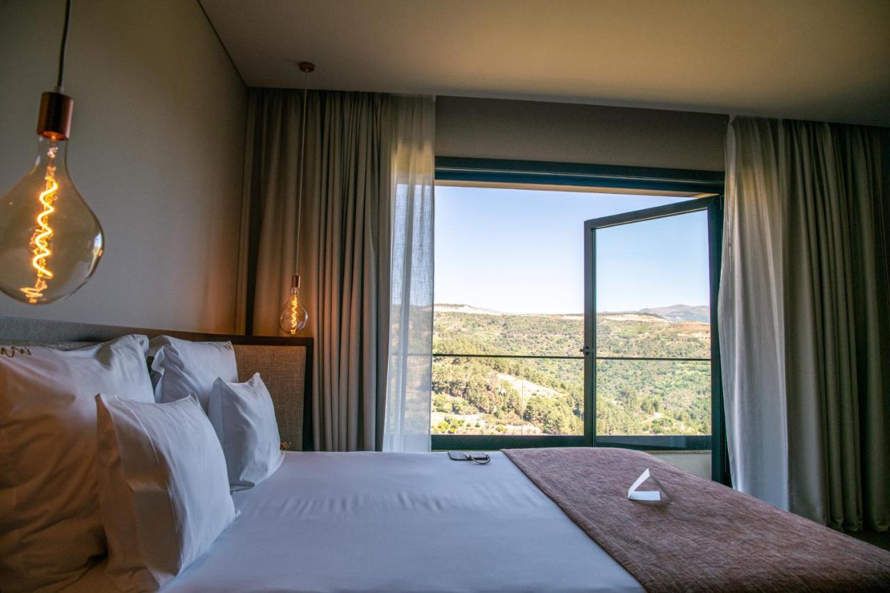Mw Douro Wine & Spa Santa Marta de Penaguião المظهر الخارجي الصورة A bedroom at the hotel