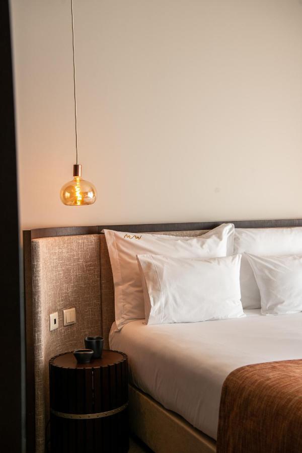 Mw Douro Wine & Spa Santa Marta de Penaguião المظهر الخارجي الصورة A bed with two pillows