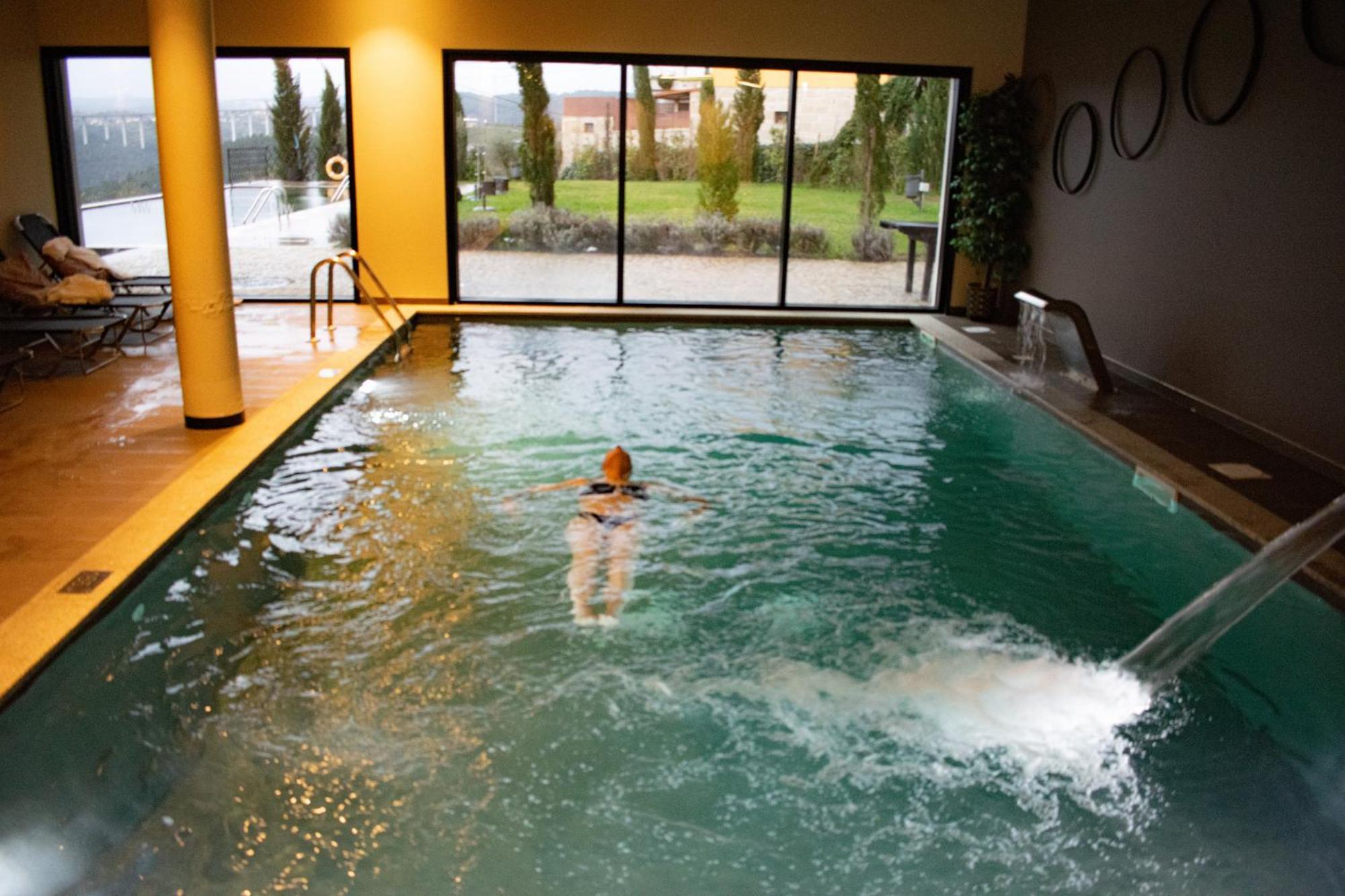 Mw Douro Wine & Spa Santa Marta de Penaguião المظهر الخارجي الصورة Thermal pool in France